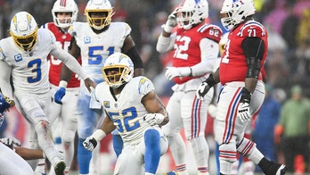 Chargers defense dominates struggling Patriots in low-scoring victory
