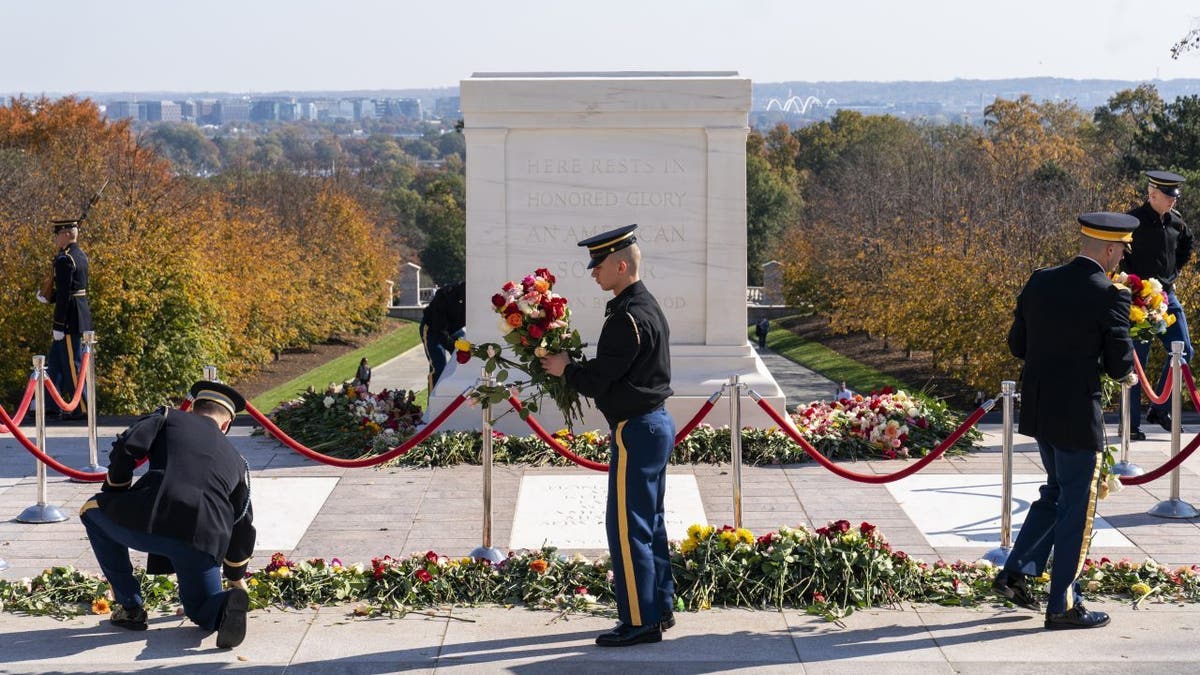 Tomb of the Unknown Soldier in Arlington, Virginia