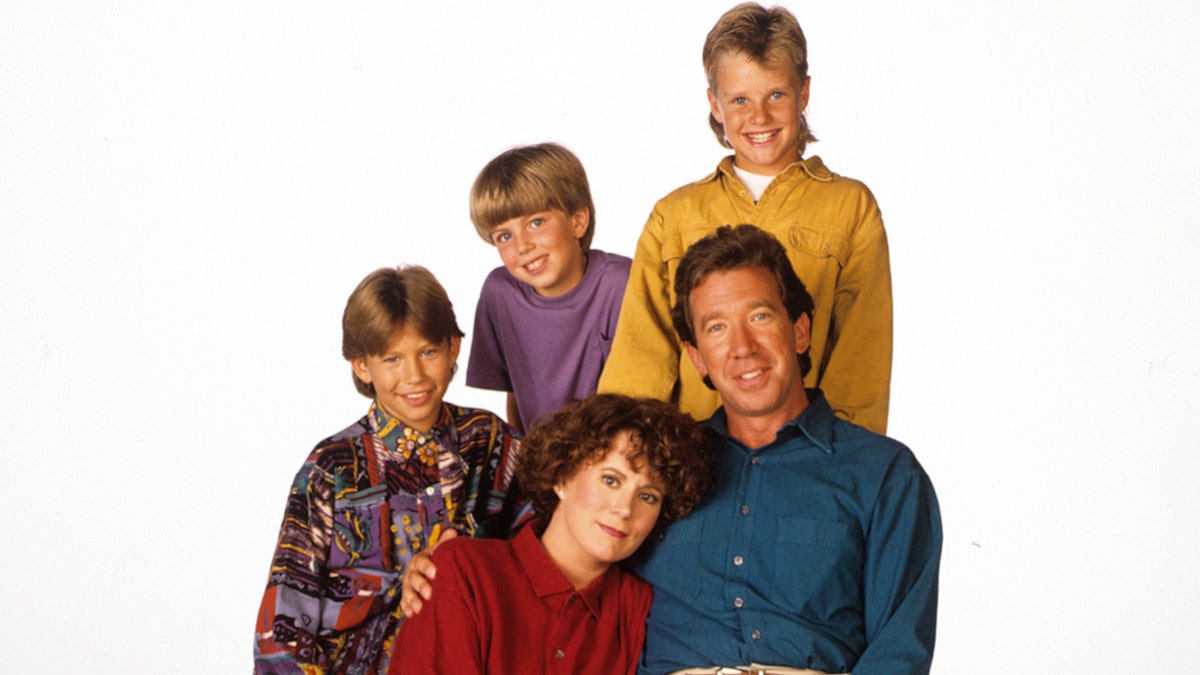 Tim Allen and Home Improvement cast