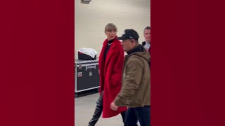 Taylor Swift supports Travis Kelce with Brittany Mahomes in Green Bay - Fox News