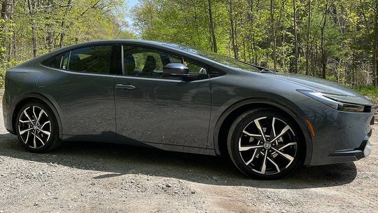 Review: The 2023 Toyota Prius Prime is a sleek, solar-powered hybrid