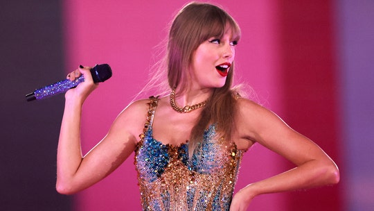 Taylor Swift's rep shuts down rumor singer secretly married Joe Alwyn